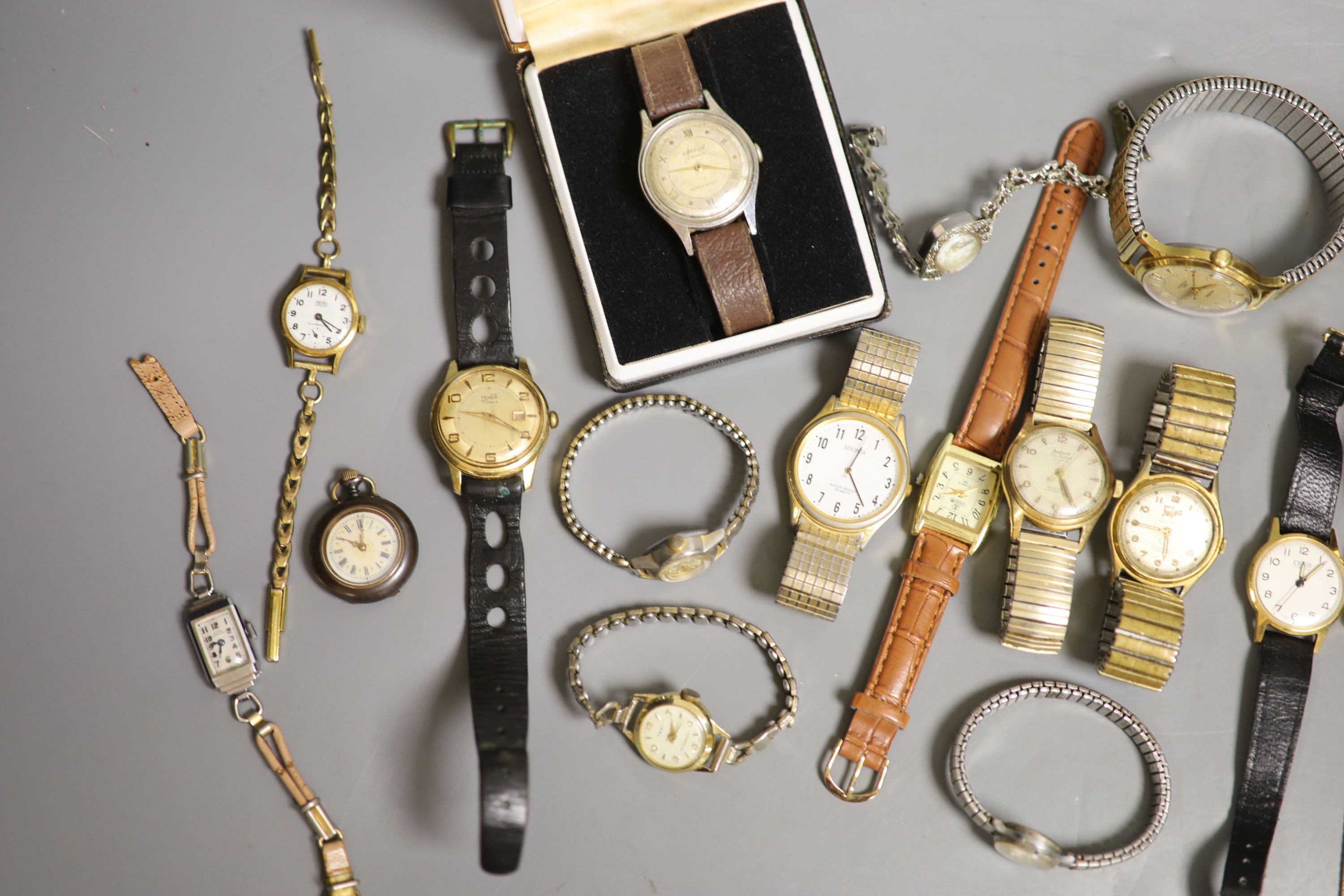 A collection of assorted mainly gentleman's wrist watches including Accurist, Ingersoll and Tenor